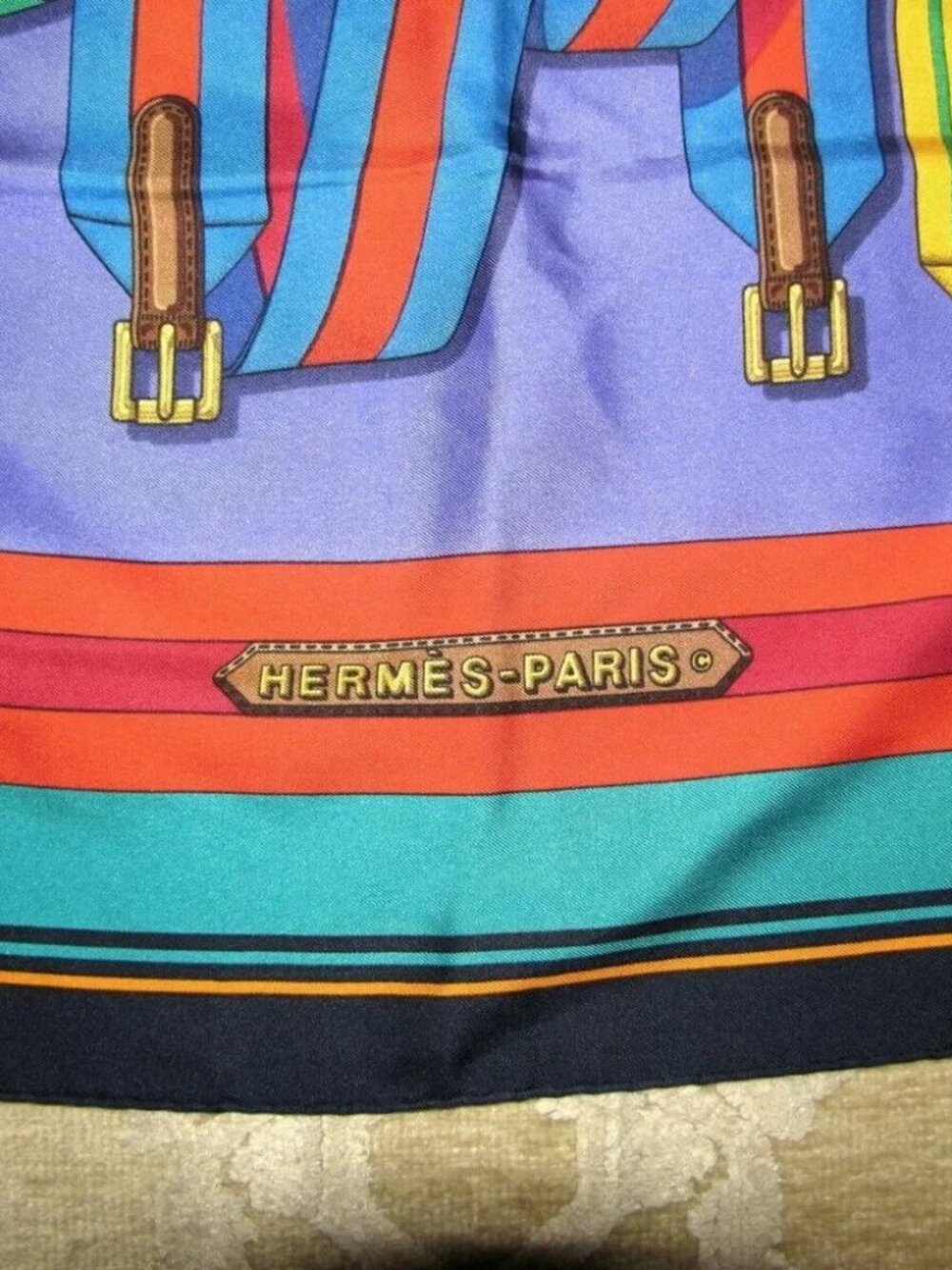 Like New Vintage HERMES Scarf - Picture 2 of 8